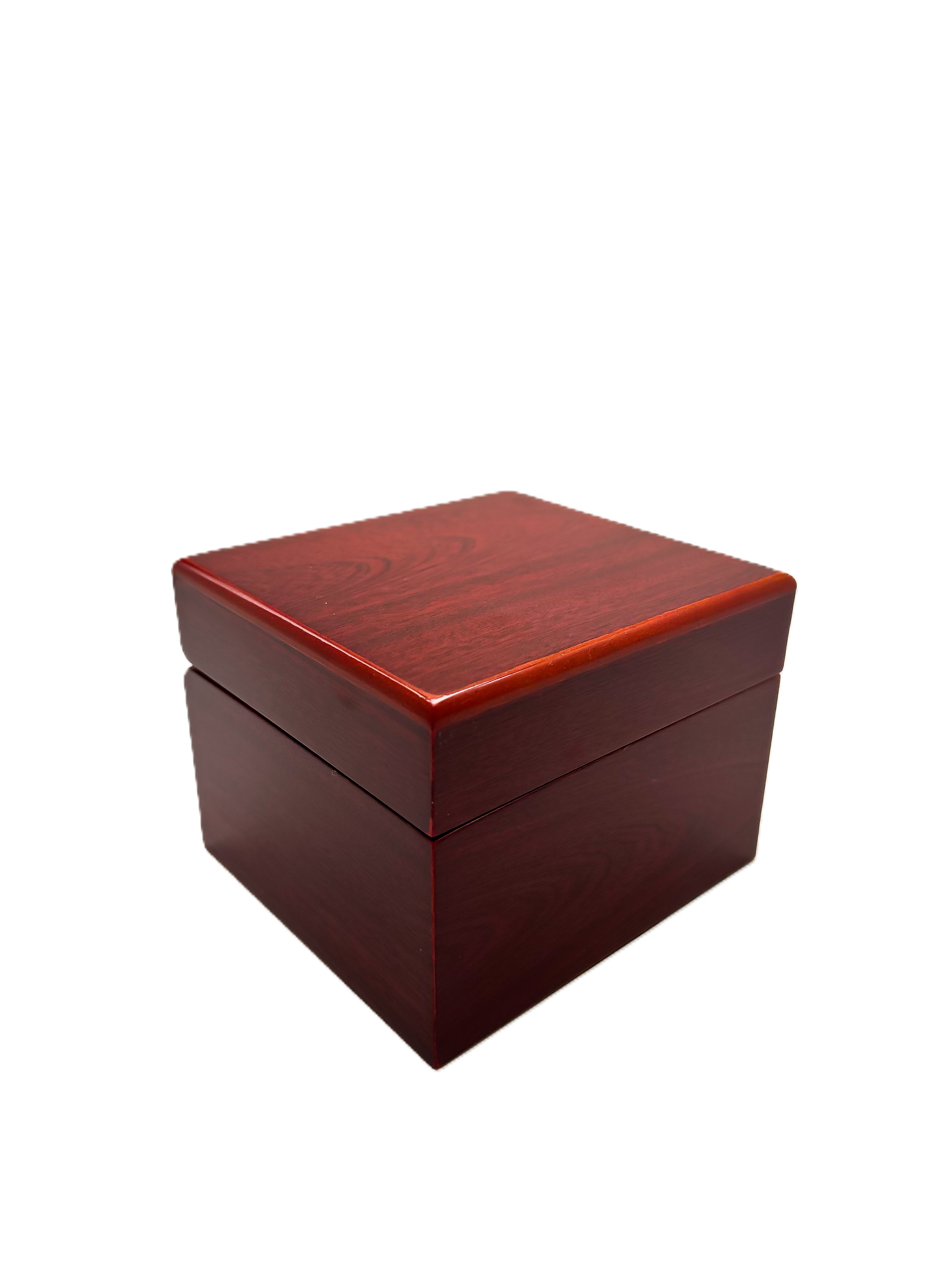 Футляр деревянный S100