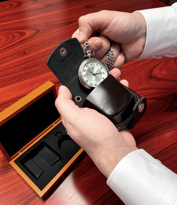 Футляр деревянный для карманных часов